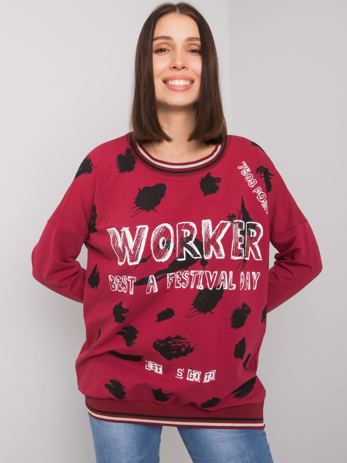 Bordowa bluzka plus size z printami Nuala