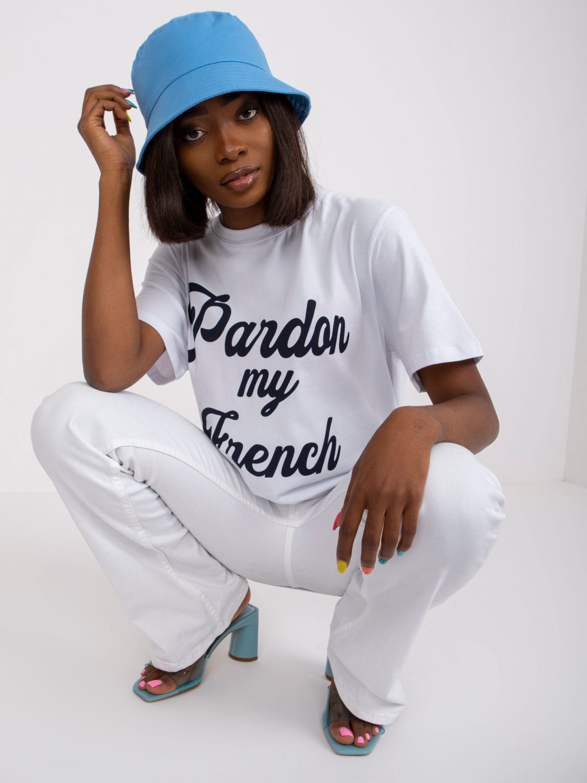 Biały t-shirt bawełniany z nadrukiem Jade