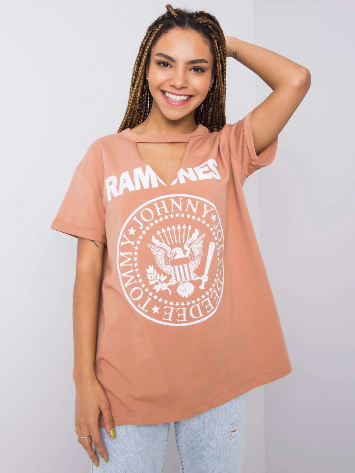 Camelowy t-shirt z nadrukiem Cordoba