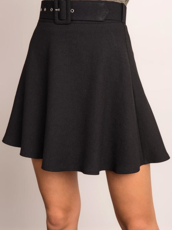 Czarna spódnica z paskiem BSL