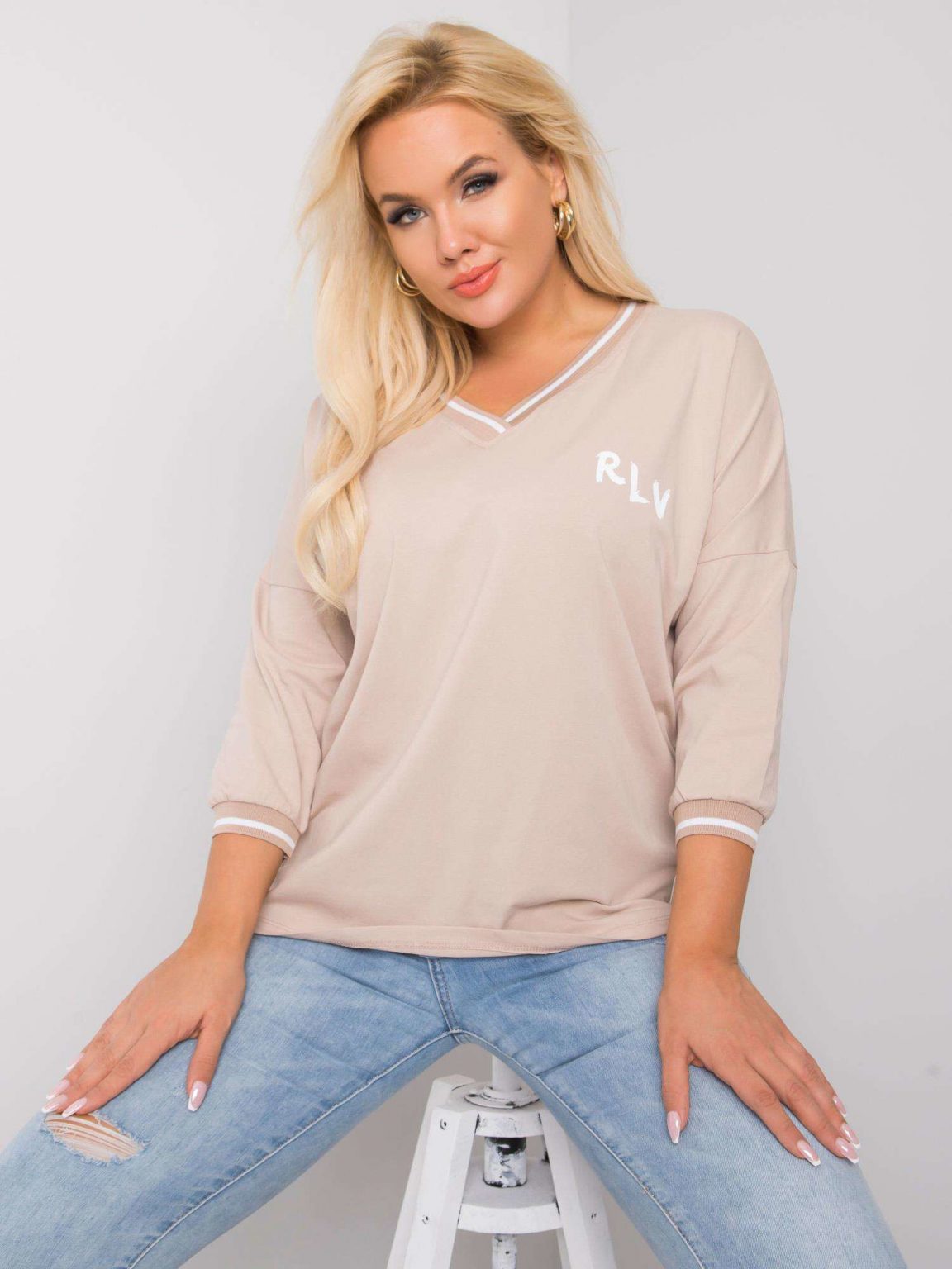 Beżowa bluzka plus size z dekoltem w serek Lorette