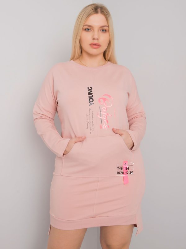 Brudnoróżowa sukienka dresowa plus size Akira