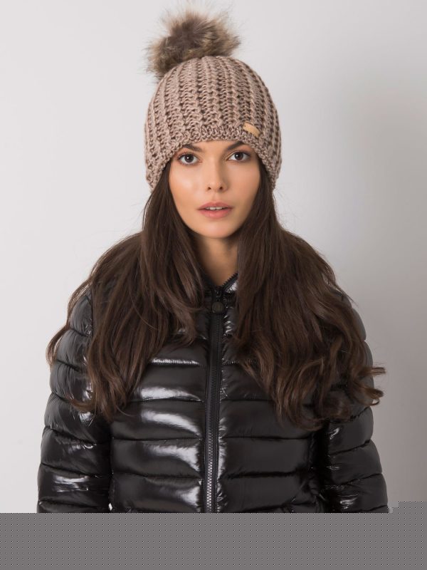 Ciemnobeżowa damska czapka zimowa