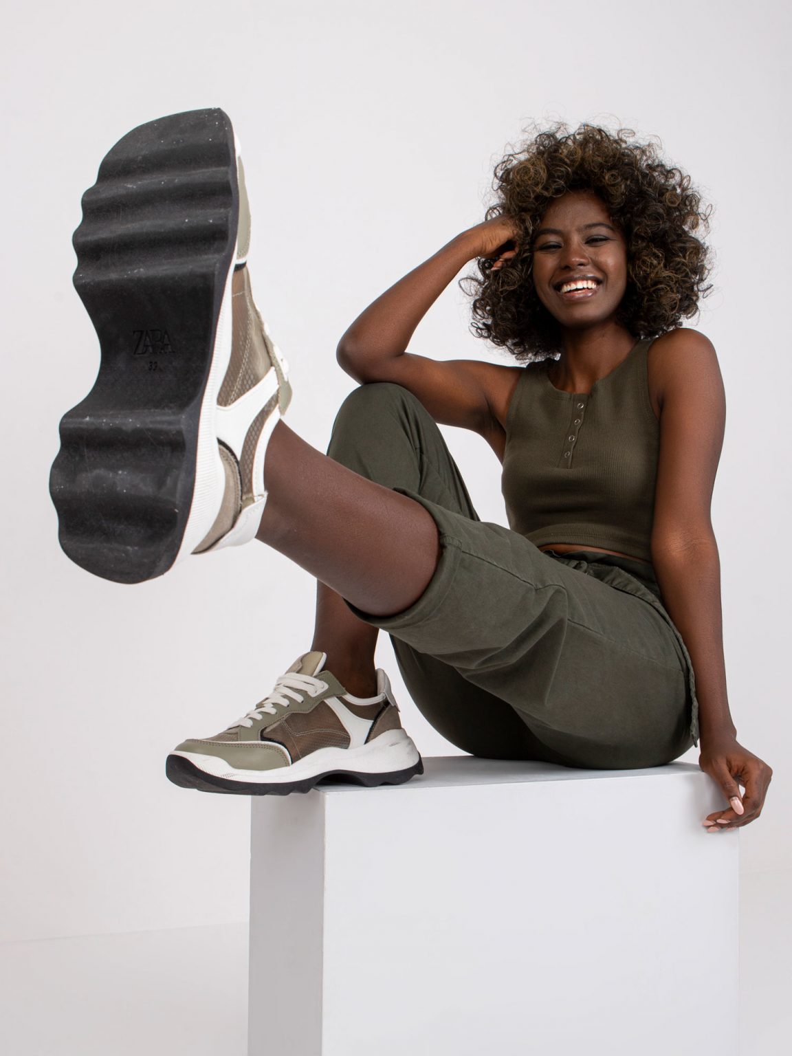 Ciemny khaki crop top prążkowany Riley RUE PARIS