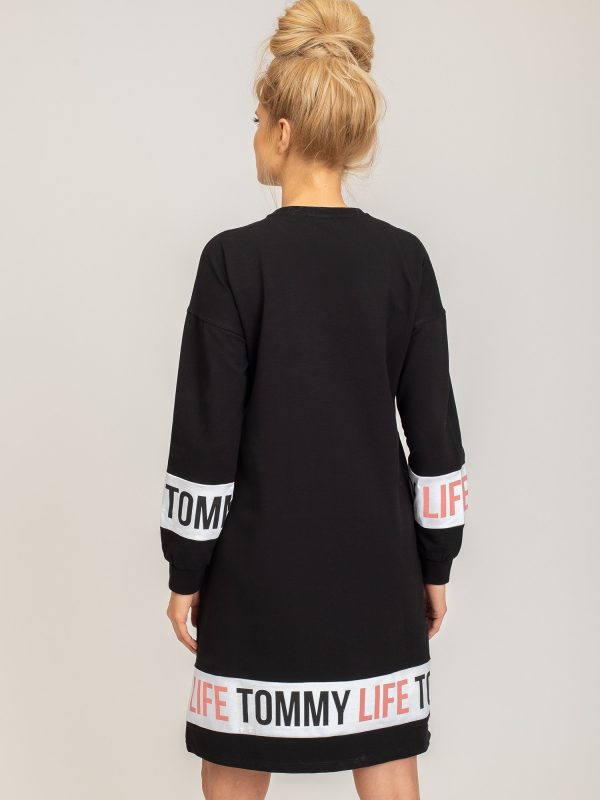 TOMMY LIFE Czarna sukienka sportowa