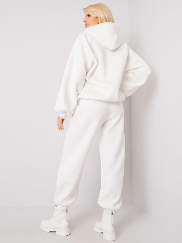 Ecru komplet trzyczęściowy z kamizelką Abigail