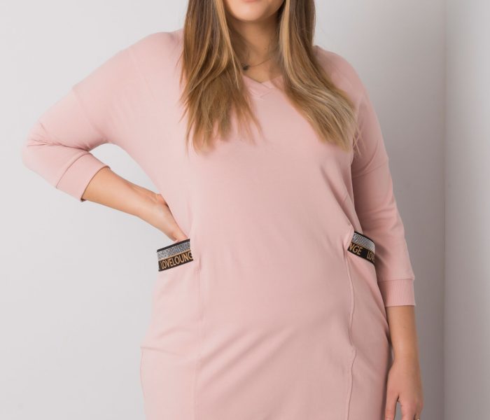 Hurtownia Brudnoróżowa sukienka plus size z kieszeniami Susan