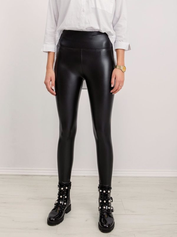 Czarne legginsy Uhma