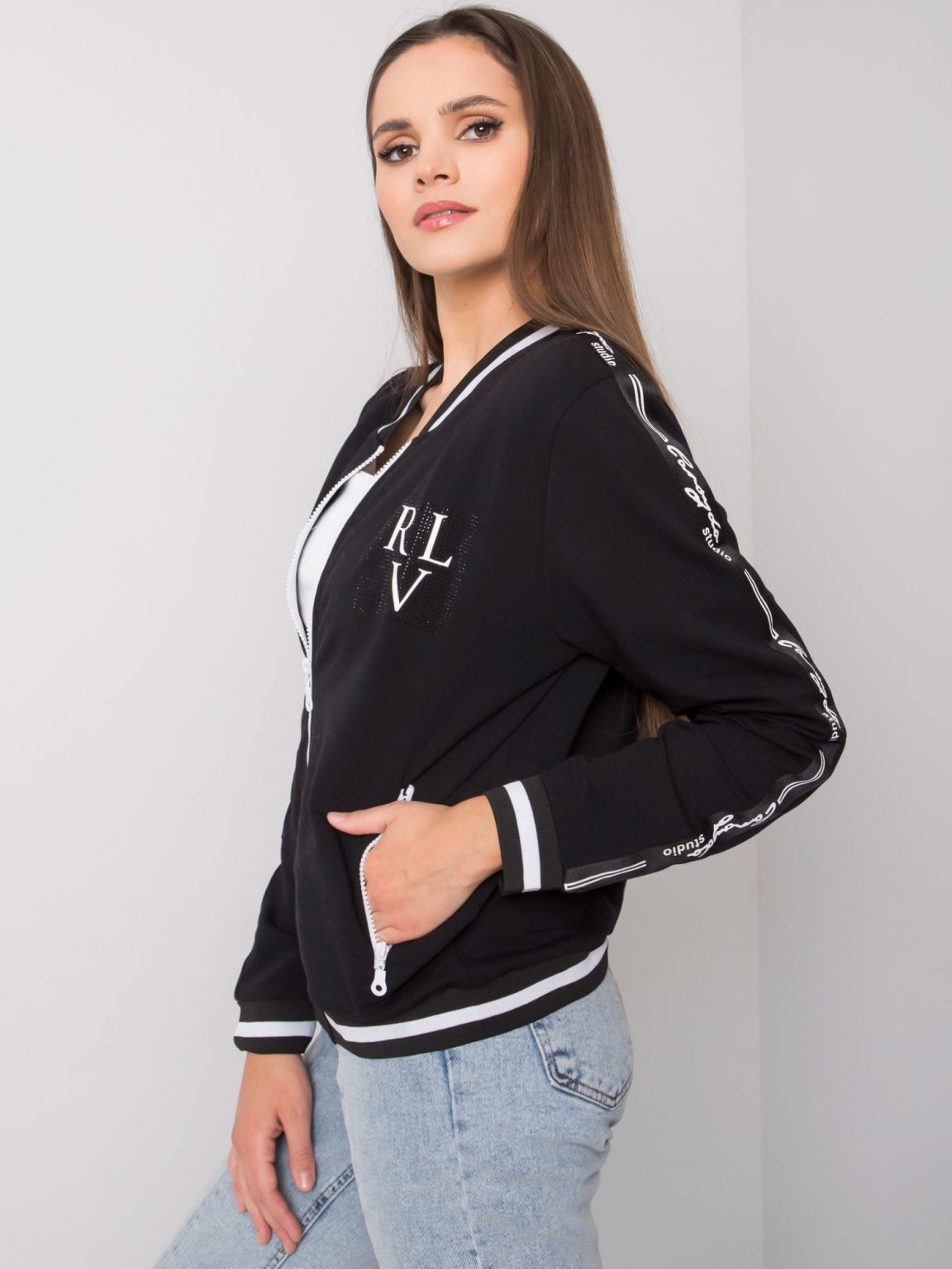 Czarna bluza rozpinana Billie