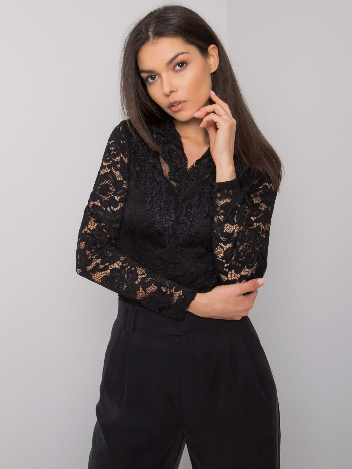 Czarna elegancka bluzka koronkowa Lancaster OCH BELLA