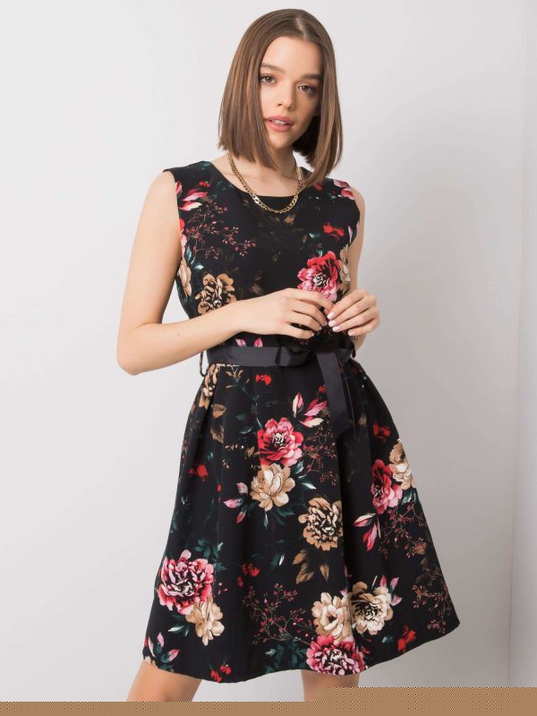 Czarna sukienka koktajlowa Ivy