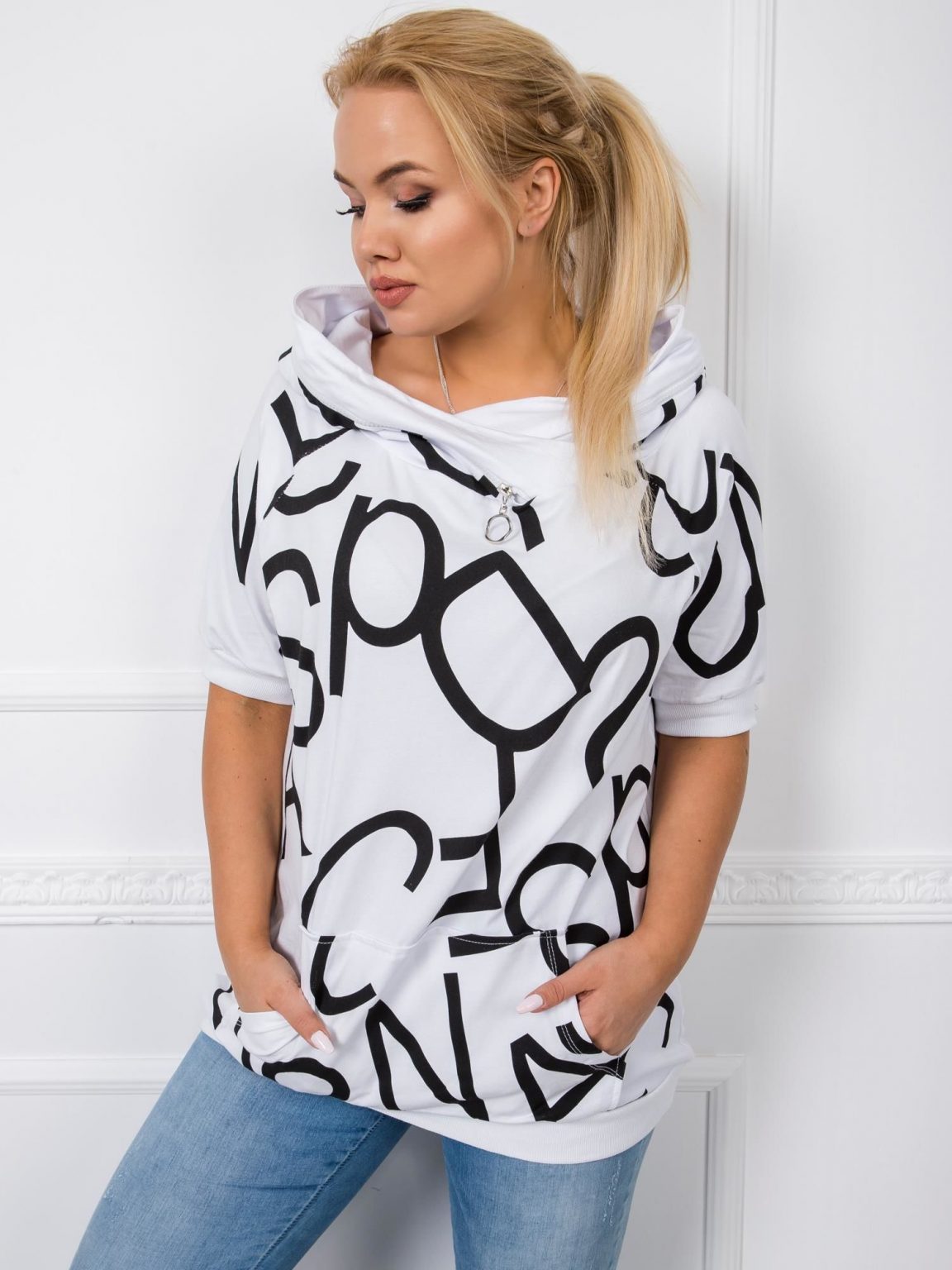 Biała bluza plus size Shawn