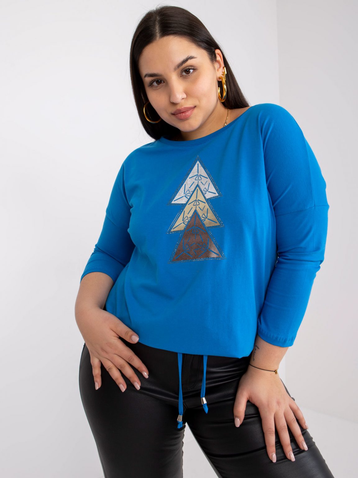 Ciemnoniebieska bluzka plus size z nadrukiem Beate