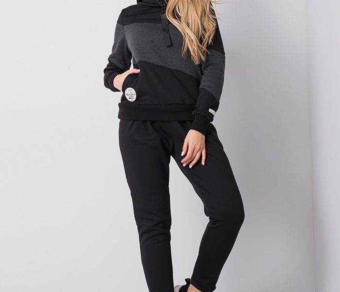 Hurtownia Czarny dres w pasy z kapturem w kwiaty