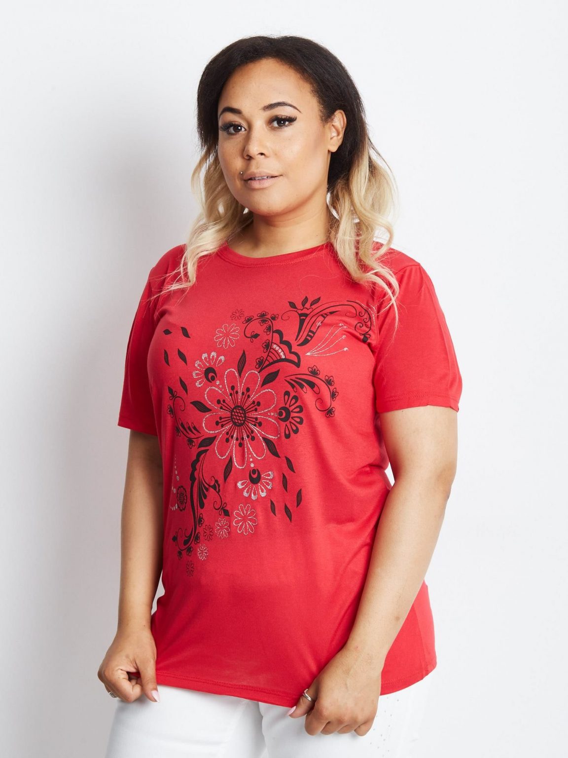 Czerwony t-shirt plus size Celebrity