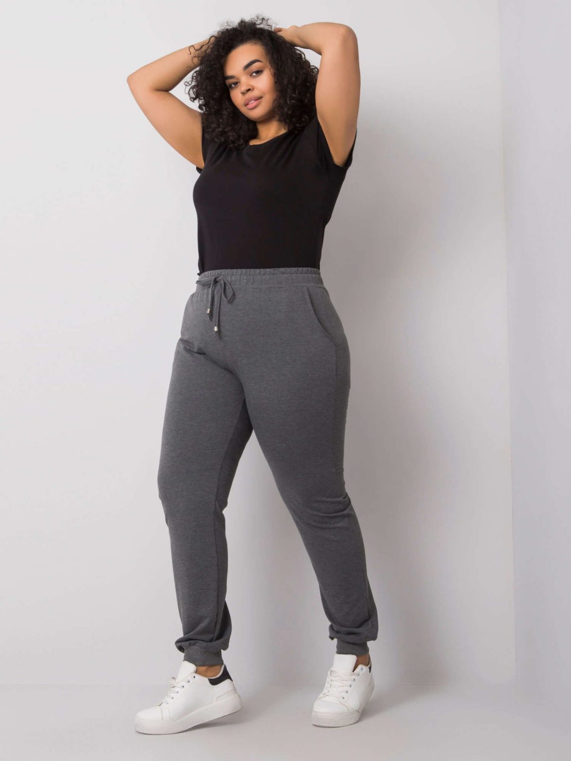 Ciemnoszare melanżowe spodnie dresowe plus size Beatriz