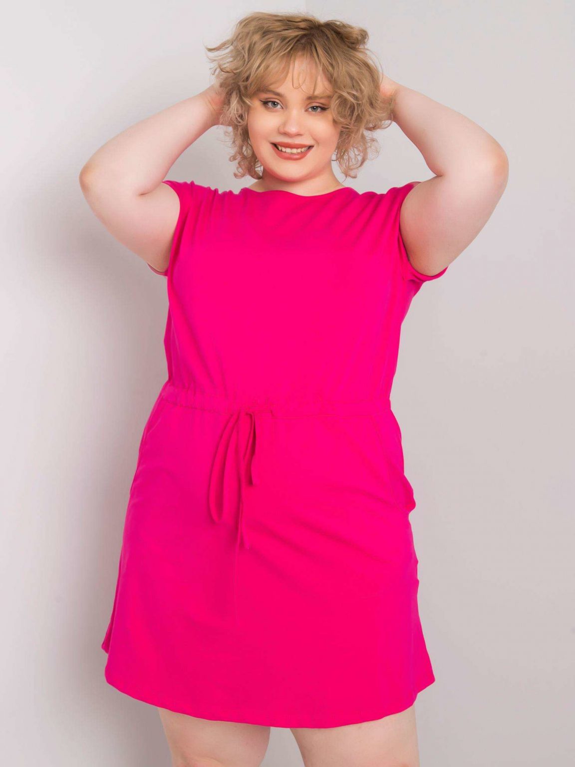 Fuksjowa sukienka plus size basic Kori