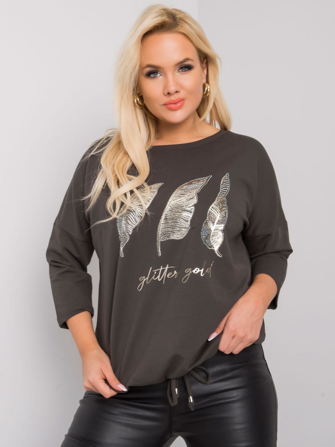 Ciemna khaki bluzka plus size z printem Sarah