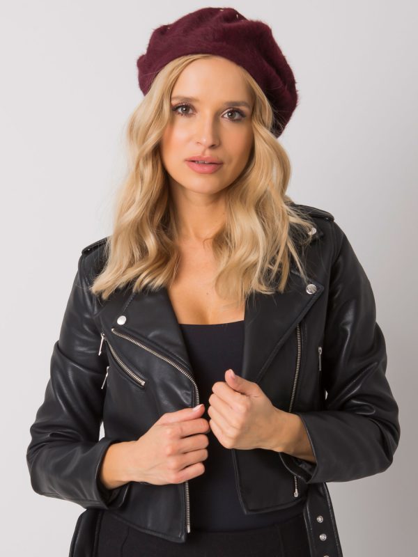 Bordowy beret z aplikacjami