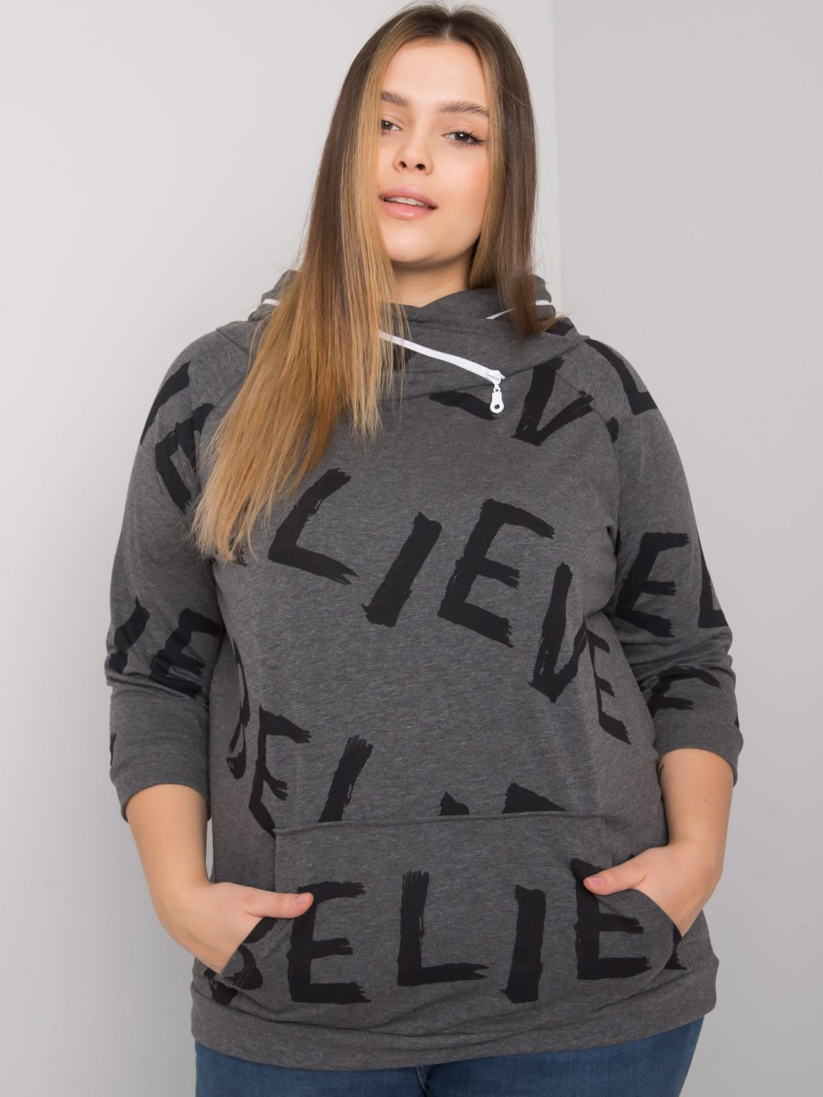 Ciemnoszara melanżowa wzorzysta bluza plus size Perth