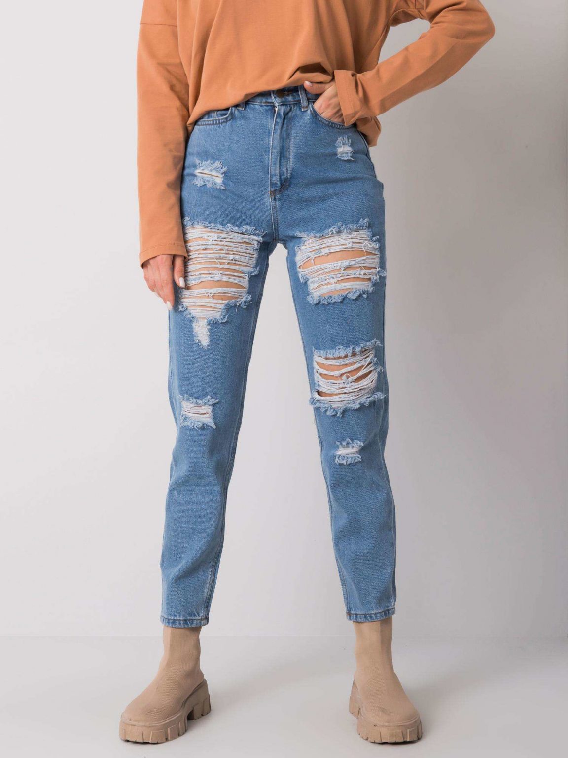 Niebieskie jeansy mom z dziurami Tanel RUE PARIS