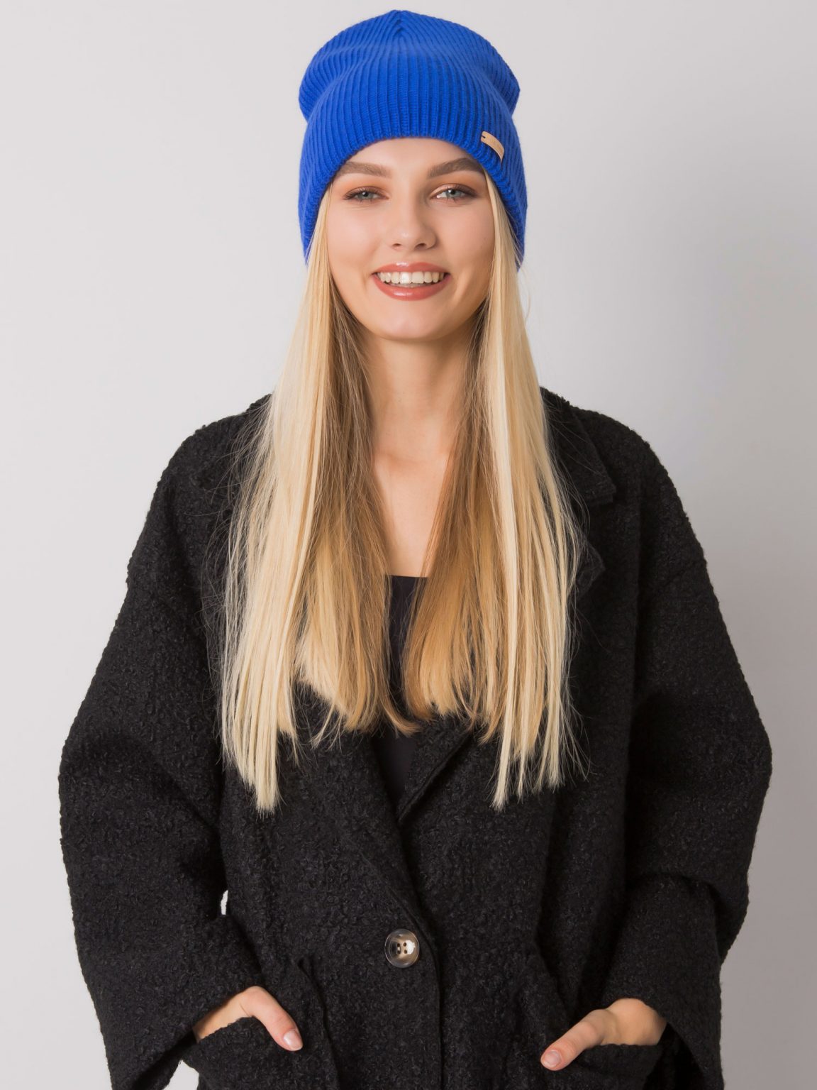Ciemnoniebieska dzianinowa czapka beanie RUE PARIS