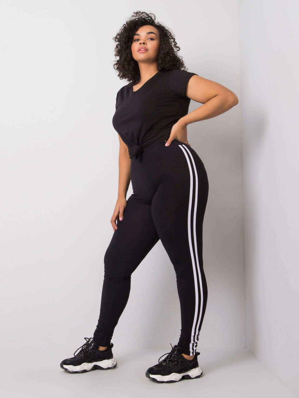 Czarne legginsy bawełniane plus size Millie