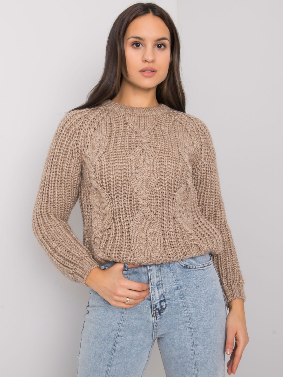 Ciemnobeżowy sweter dzianinowy Axton RUE PARIS