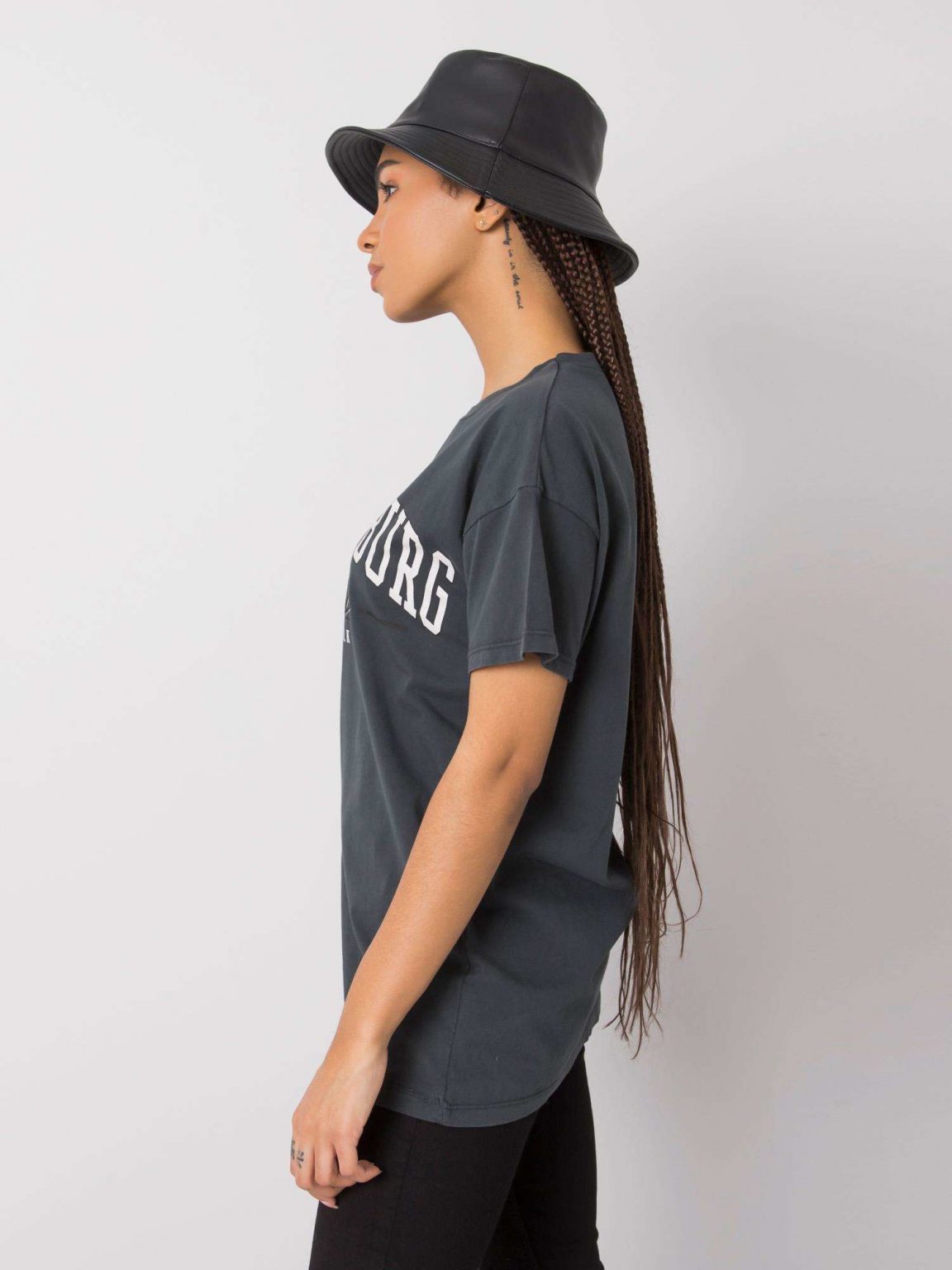 Grafitowy t-shirt z printem Carol RUE PARIS