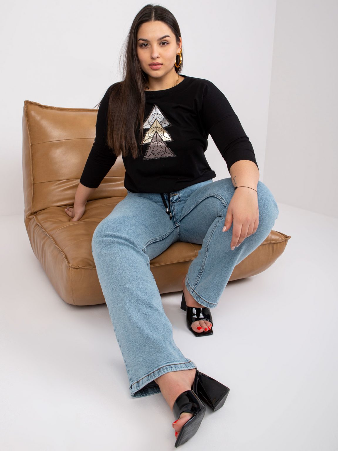 Czarna bawełniana bluzka plus size z aplikacją Beate