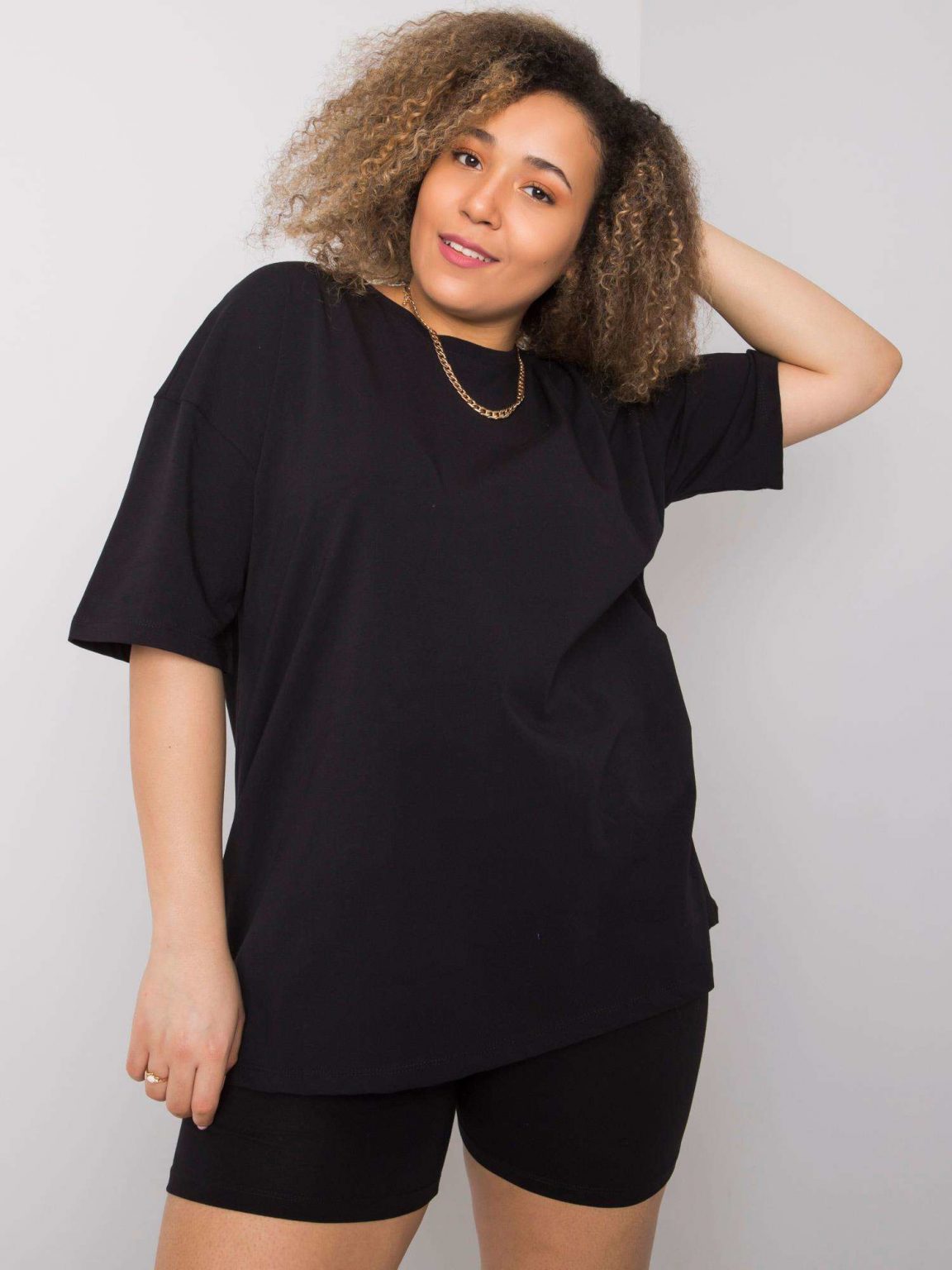 Czarny t-shirt plus size Gaia