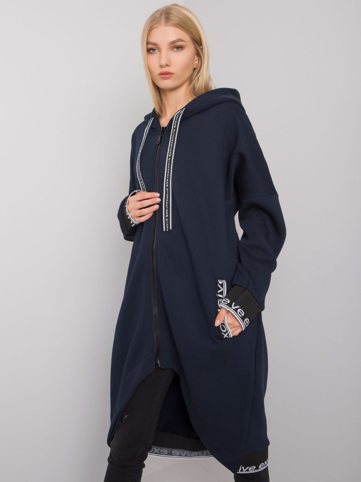 Granatowa rozpinana bluza z kapturem Mayar