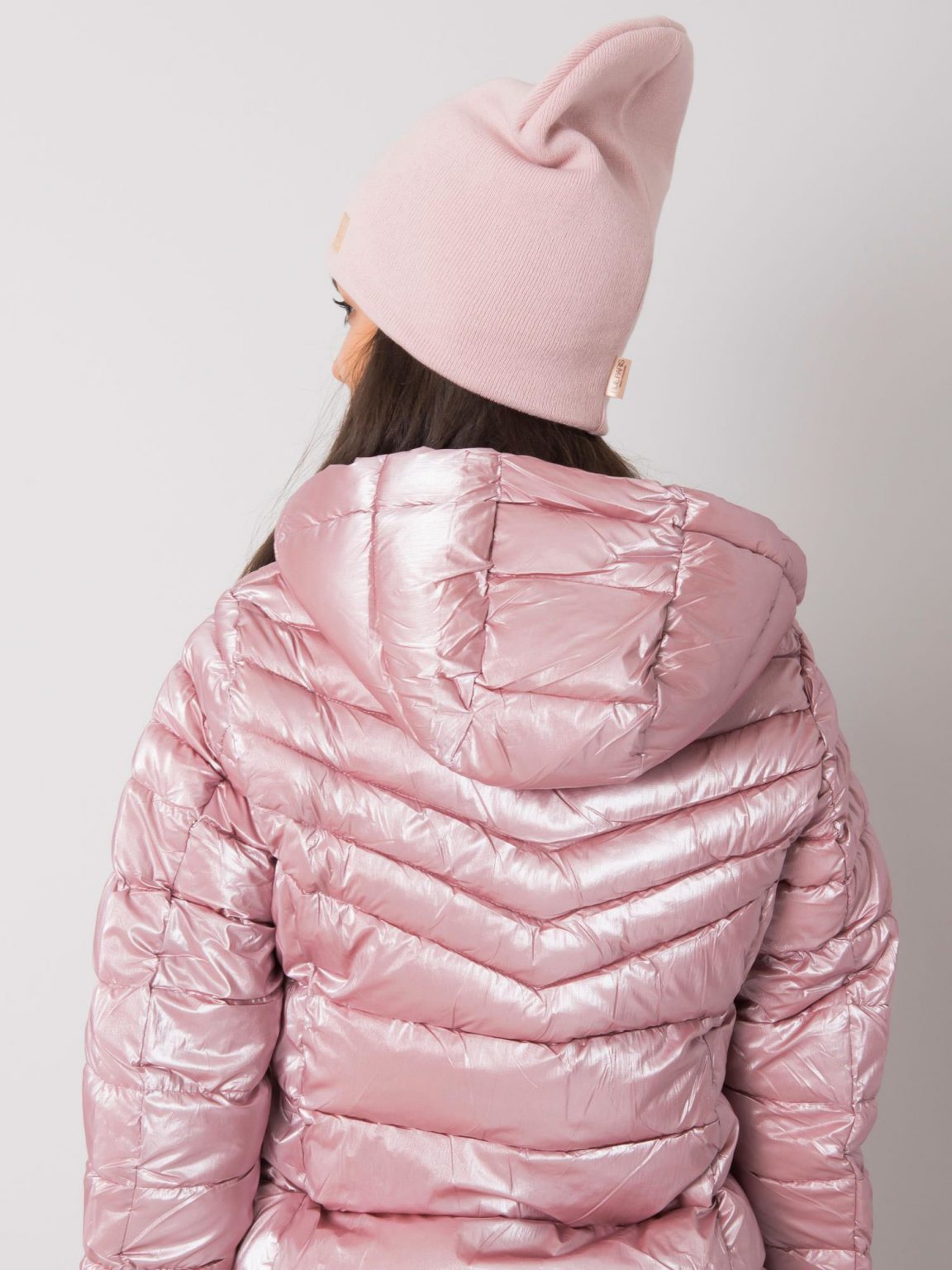 Jasnoróżowa damska czapka beanie