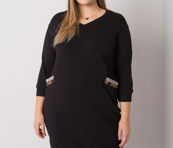 Hurtownia Czarna sukienka plus size z kieszeniami Susan