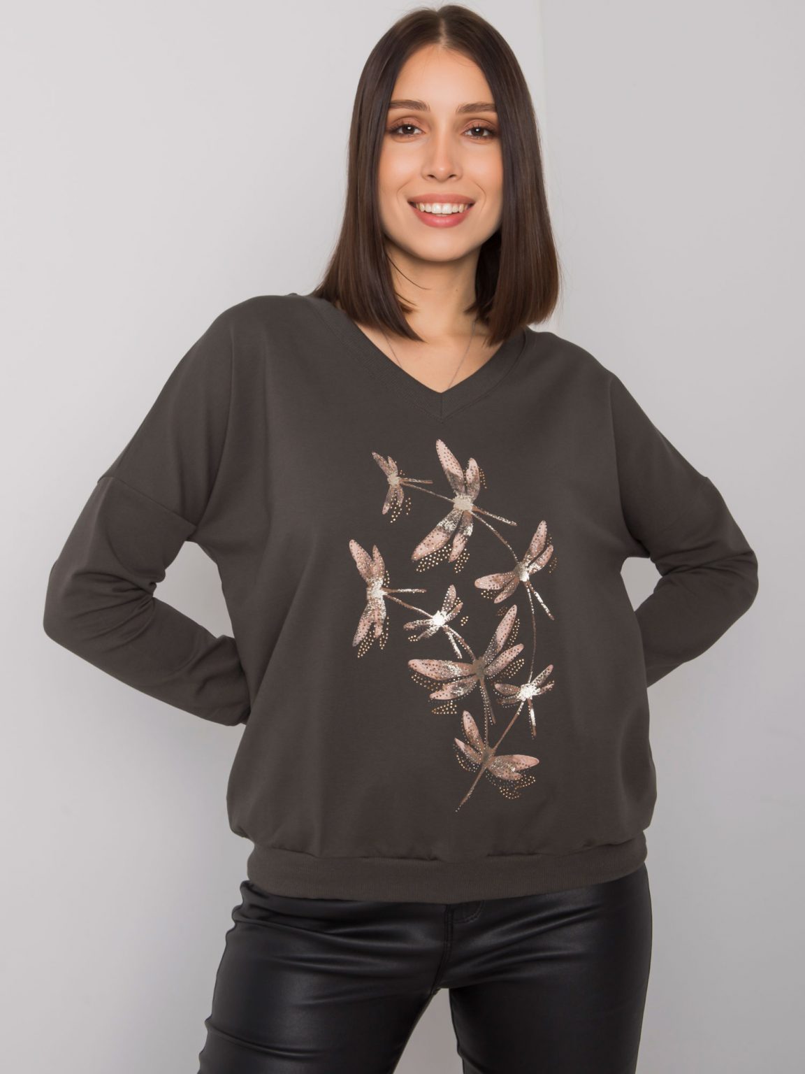 Ciemna khaki bluza plus size z dżetami Michella