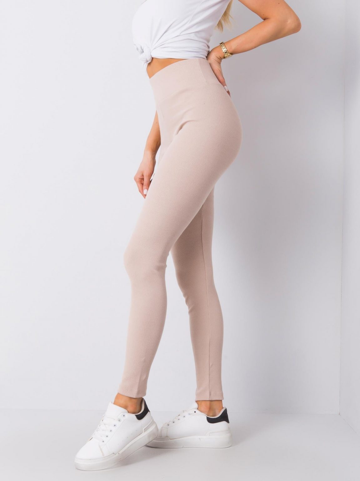 Beżowe legginsy prążkowane Sanja