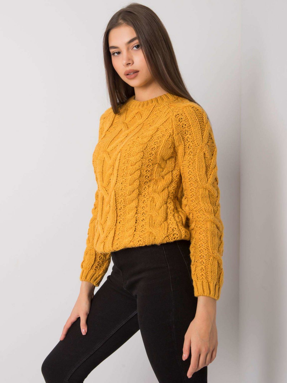 Musztardowy sweter w warkocze Milford RUE PARIS