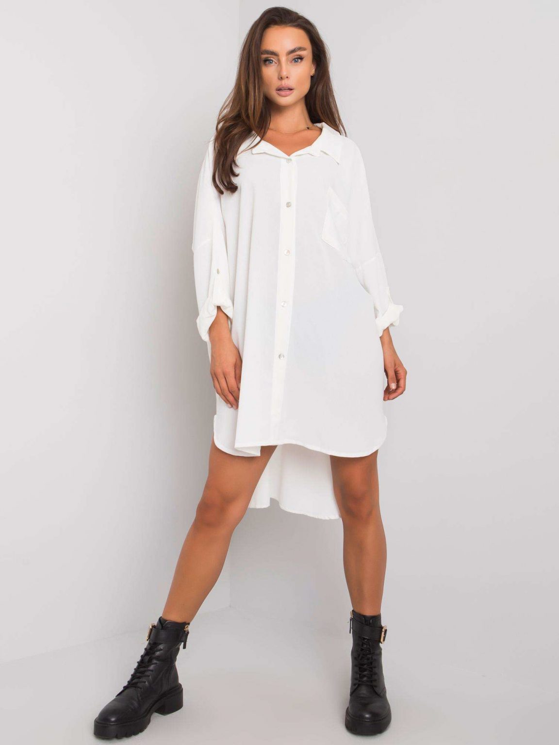 Ecru sukienka oversize Elaria