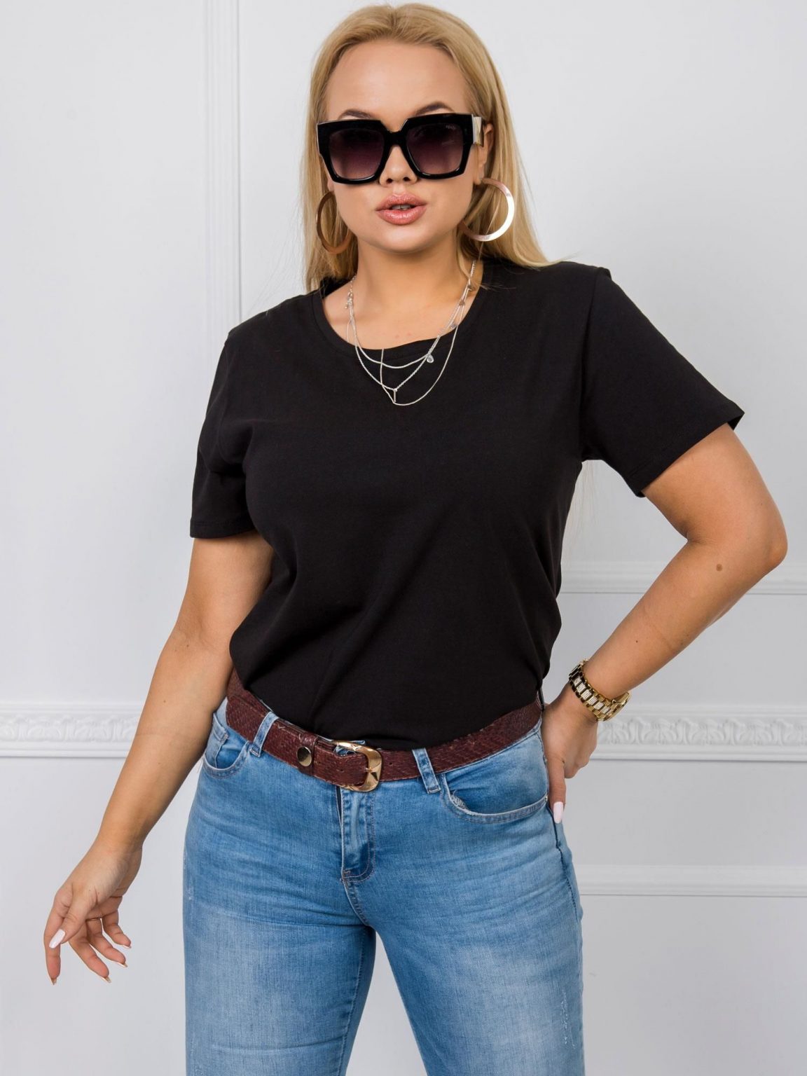 Czarny t-shirt plus size Jennie