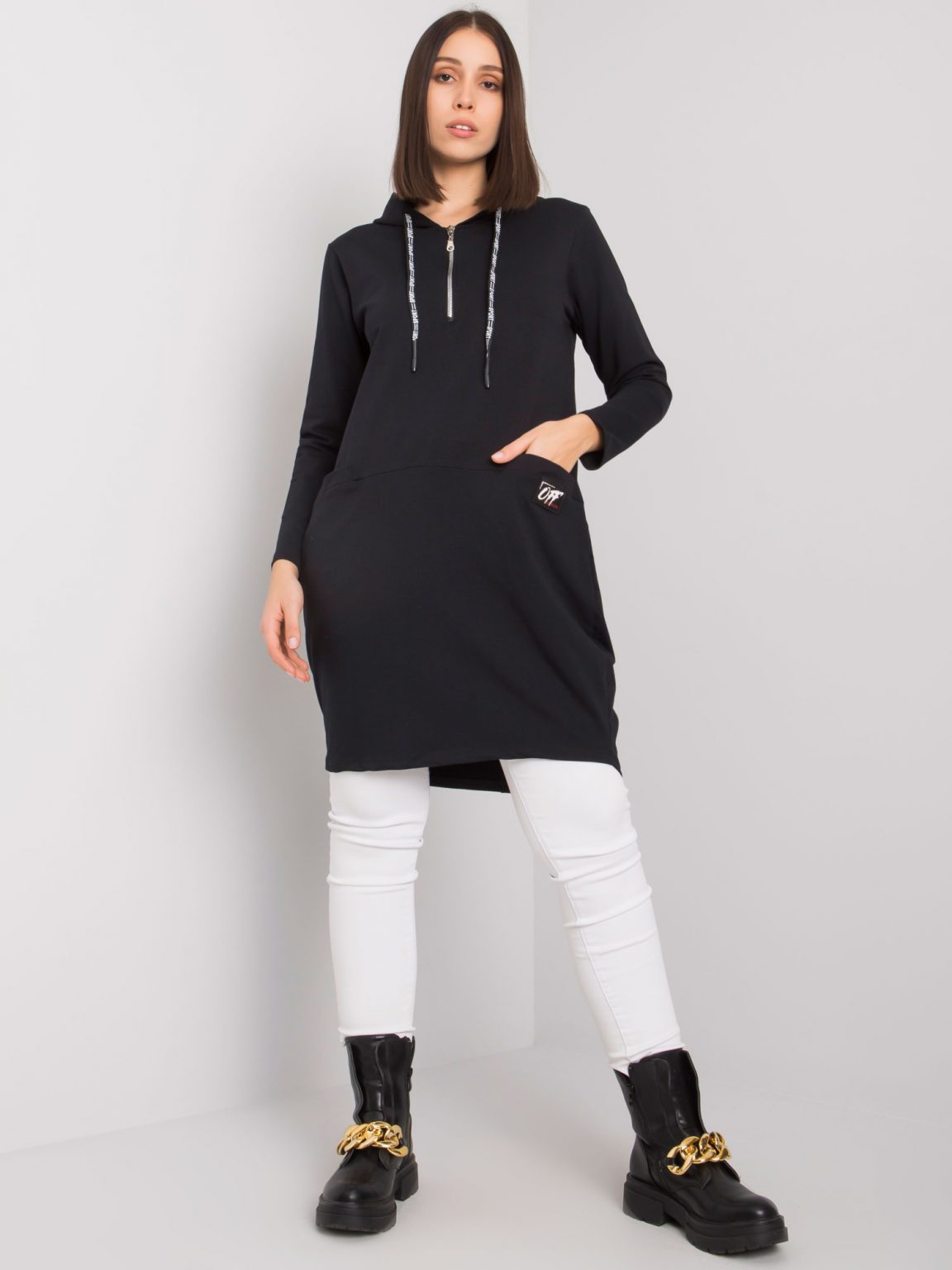 Czarna bawełniana tunika plus size z kapturem Kierra