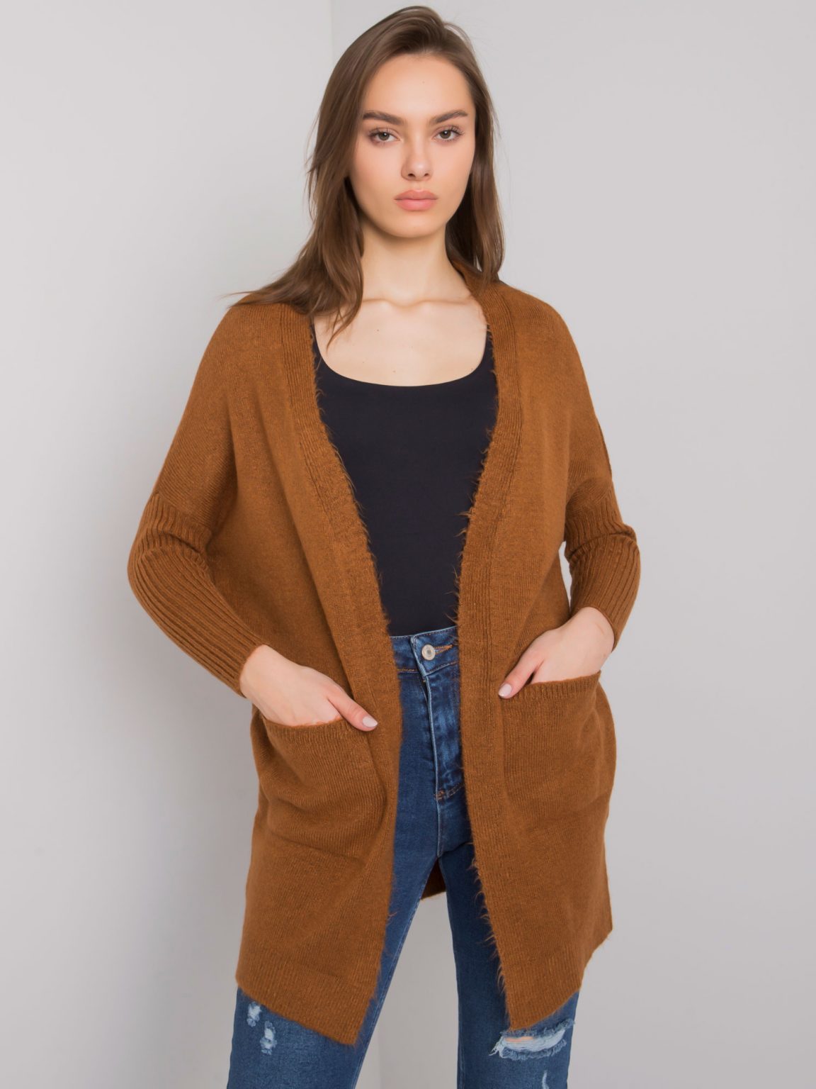 Jasnobrązowy sweter z kieszeniami Barreiro RUE PARIS