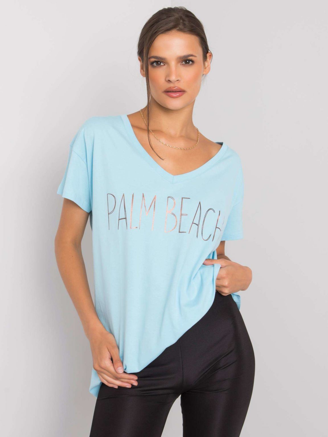 Jasnoniebieski t-shirt z napisem Denma