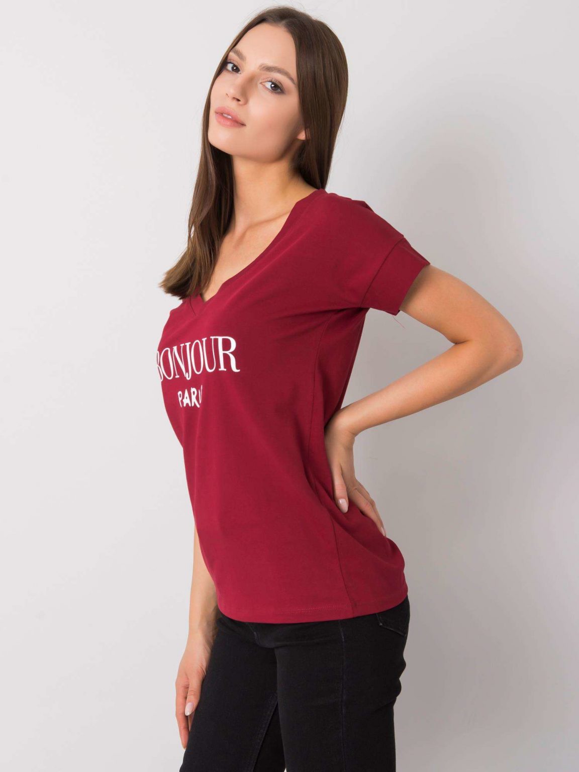 Bordowy t-shirt z napisem Emille