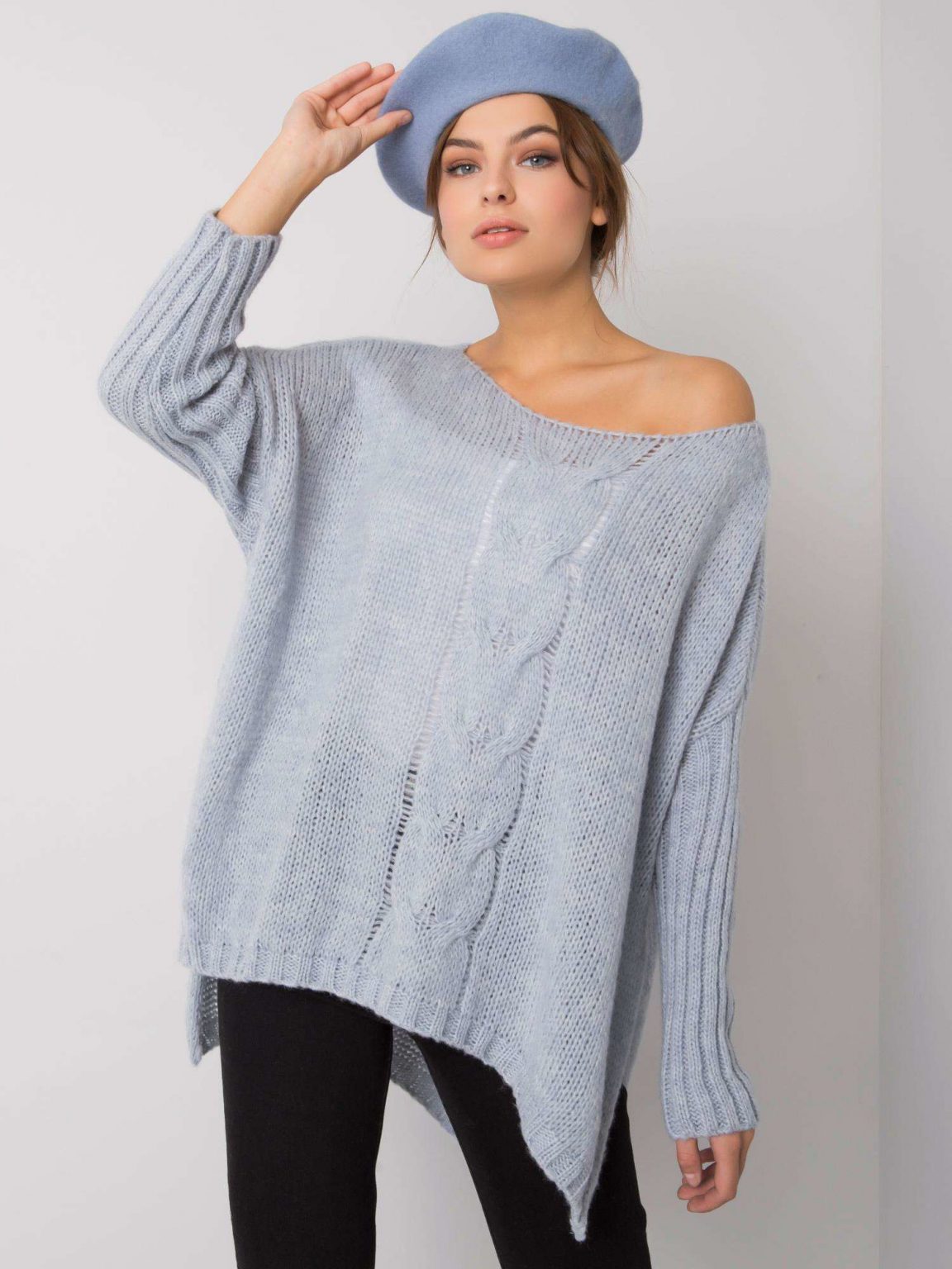 Jasnoniebieski luźny sweter Tiffianie OCH BELLA