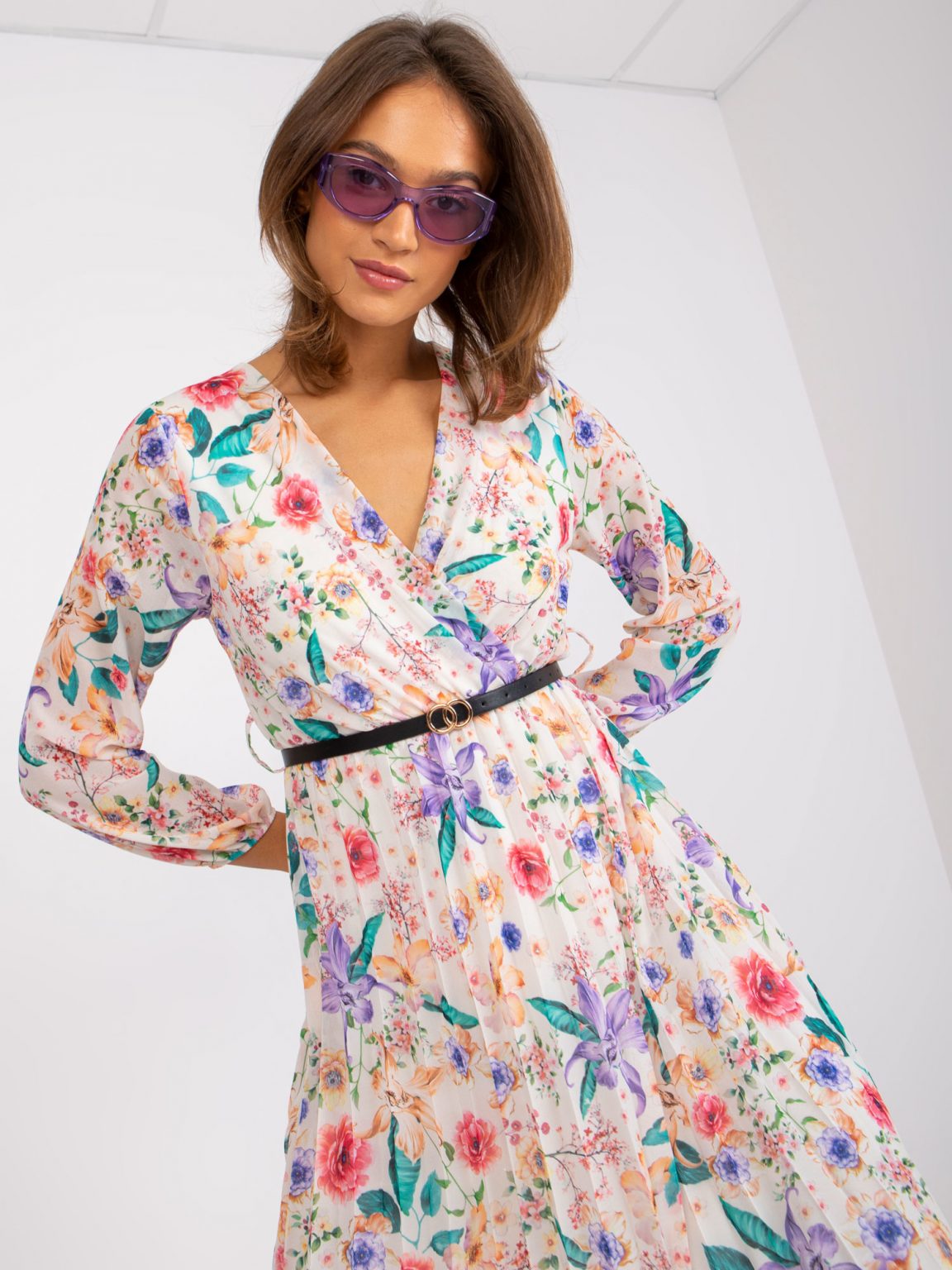 Jasnobeżowa sukienka midi z printami Annie