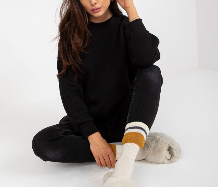 Hurtownia Czarna dresowa bluza bez kaptura oversize Remy