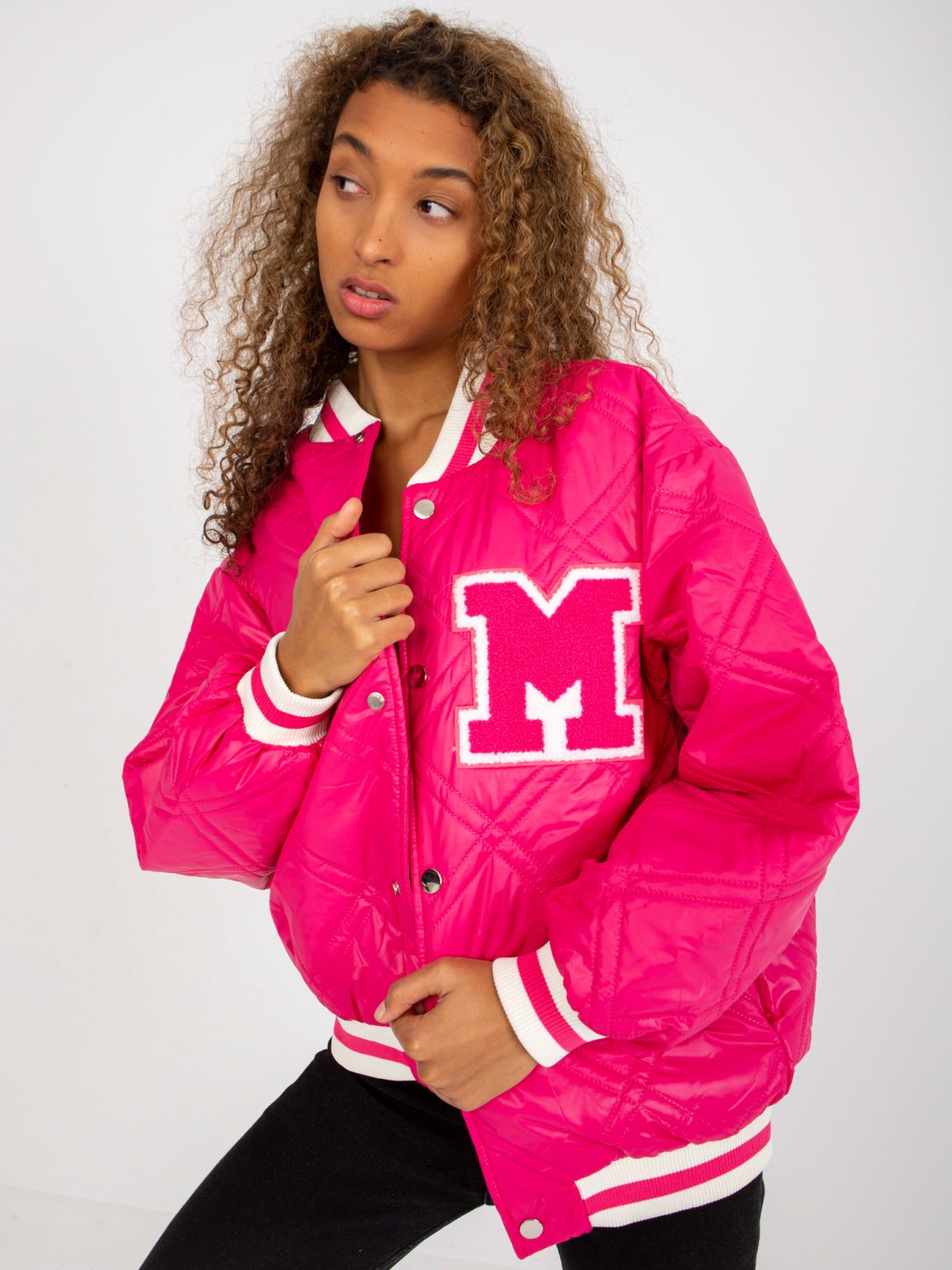 Hurtownia Fuksjowa pikowana kurtka bomber oversize