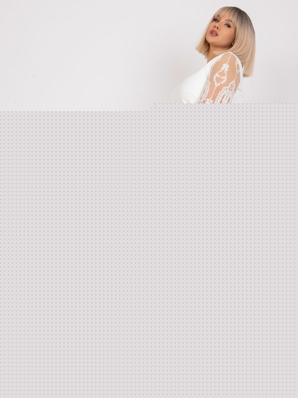 Hurtownia Ecru elegancka sukienka plus size Valeria