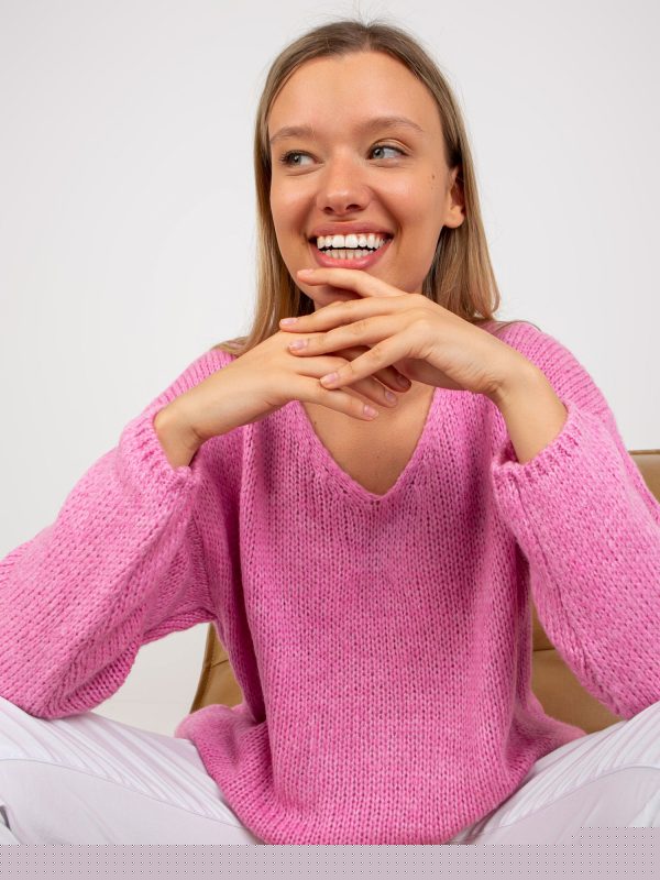 Hurtownia Różowy sweter oversize z dekoltem w serek Stella OCH BELLA