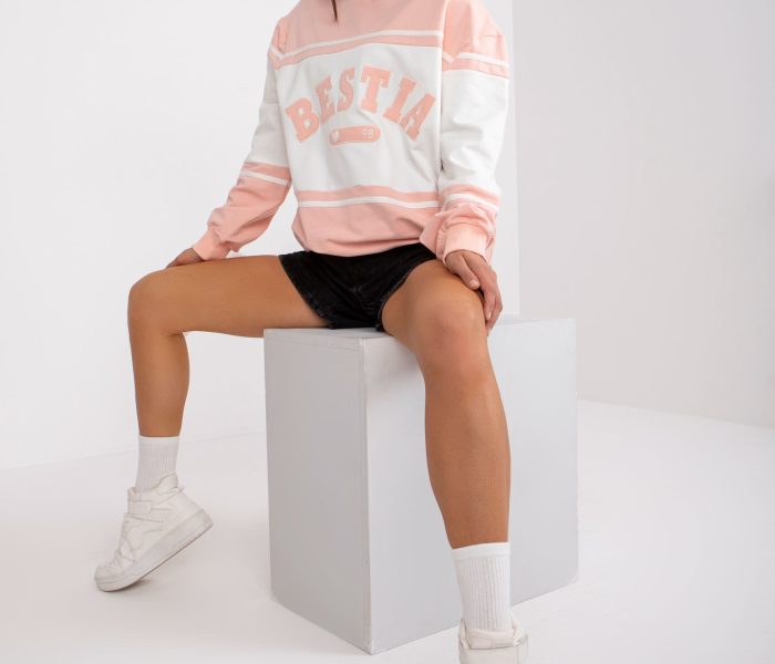 Hurtownia Brzoskwiniowa bluza dresowa oversize bez kaptura